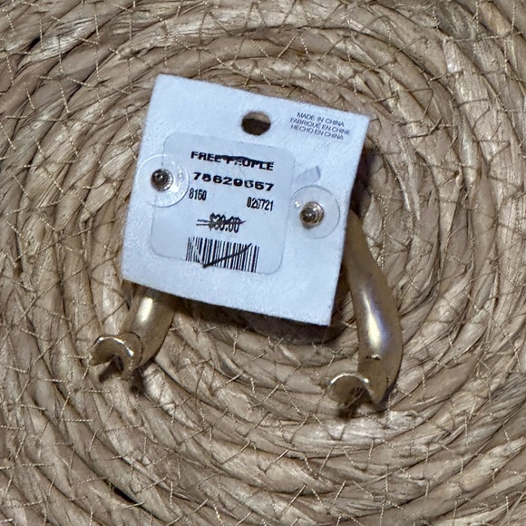 Free People gold hoop earrings - Picture 4 of 5